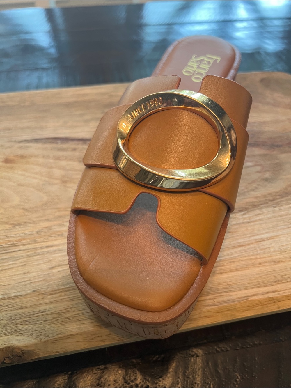 NWOT Franco Sarto Golden Tan/Cognac Leather Cork-Platform Slide with Gold Ring - Picture 4 of 7